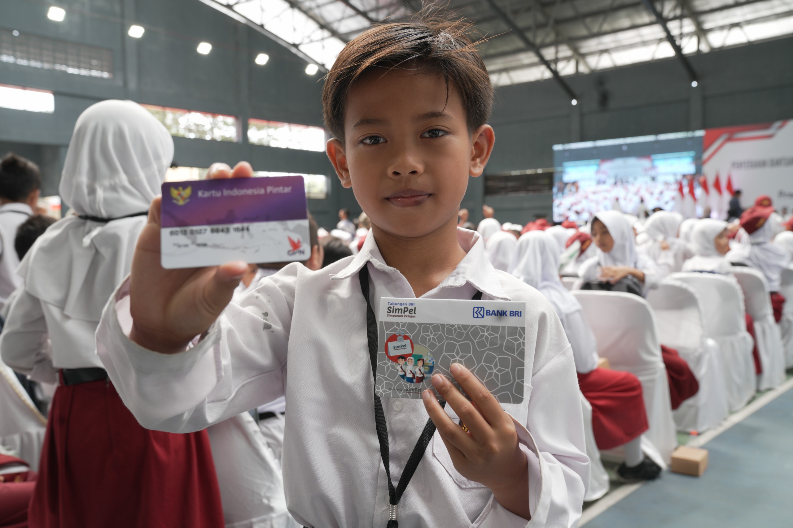 9,7 Juta Siswa  Telah Menerima Bantuan PIP Tahun 2024